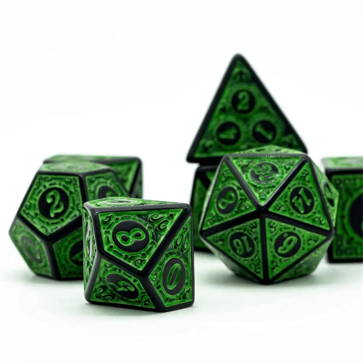 High Quality Plastic DND Dice  - огляд і ціна Retro Gaming Font